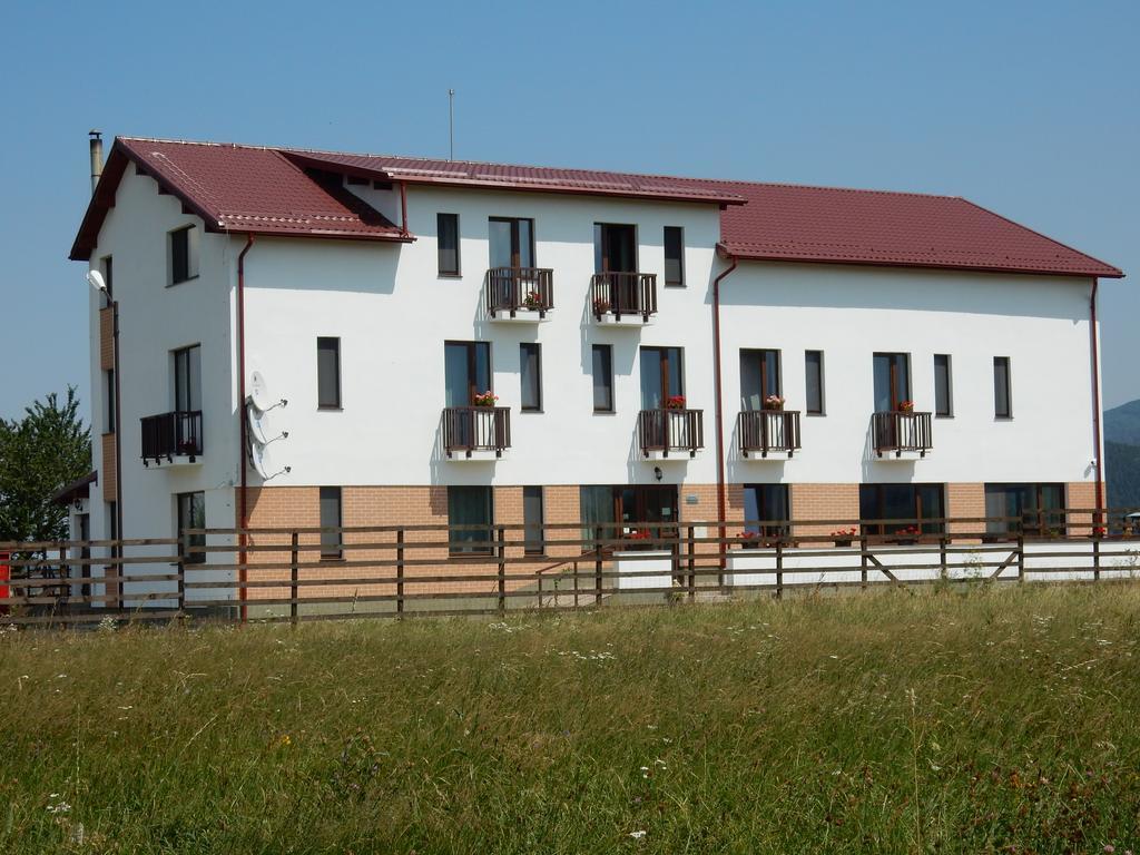 Pensiunea Cetatea Craiului Рышнов Экстерьер фото
